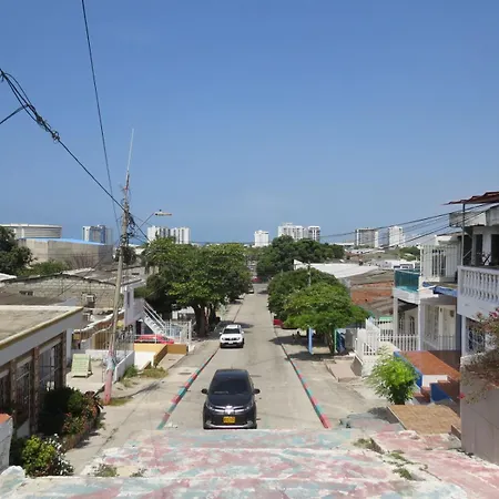 Hostel Playa Baru *