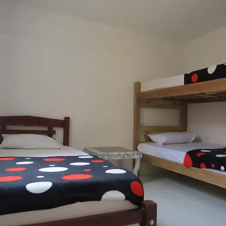 Playa Baru Hostel *