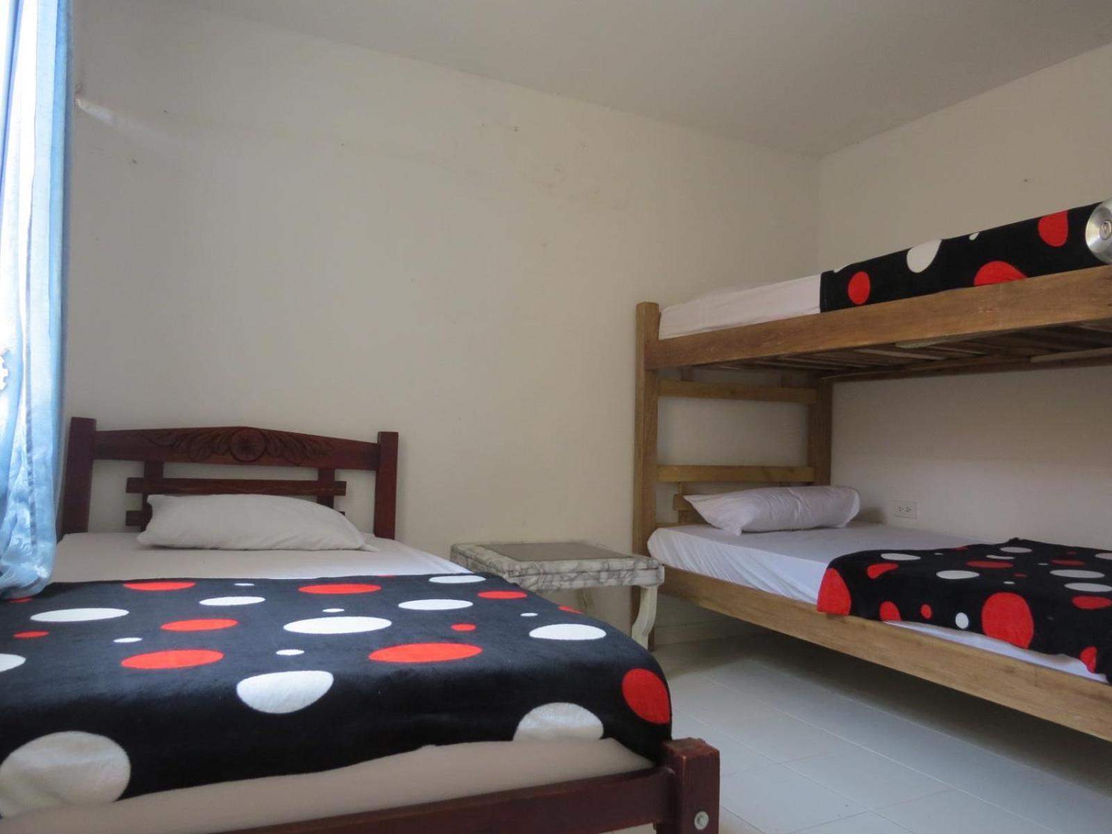 Playa Baru Hostal *